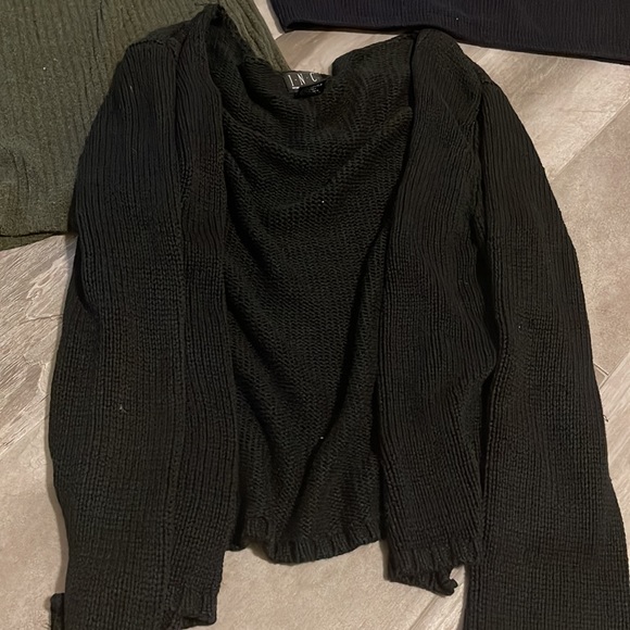 Bundle of 3 sweater tops - Picture 4 of 7